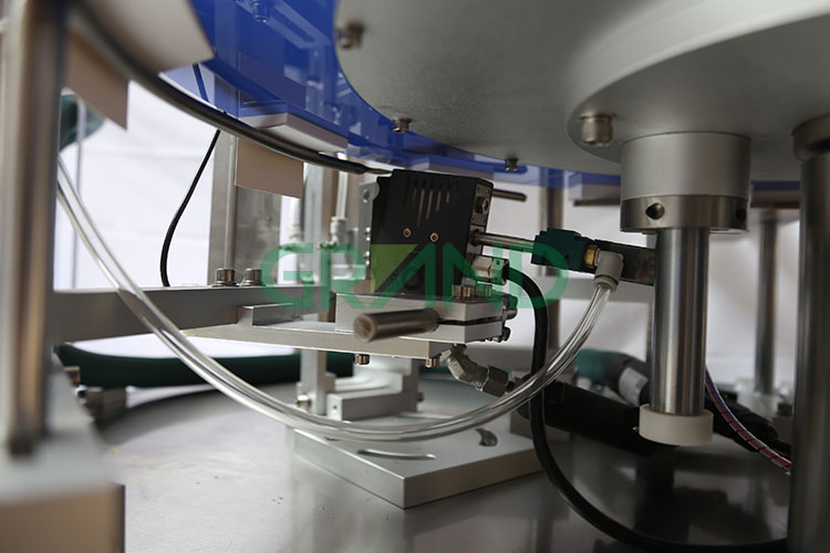 Automatic Vertical Rotary Cartoning Machine Main turntable Machine de carton rotatif vertical automatique06