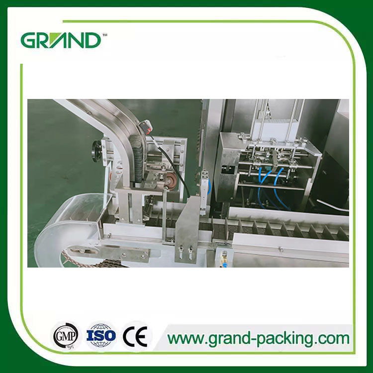Machine de carton blister automatique