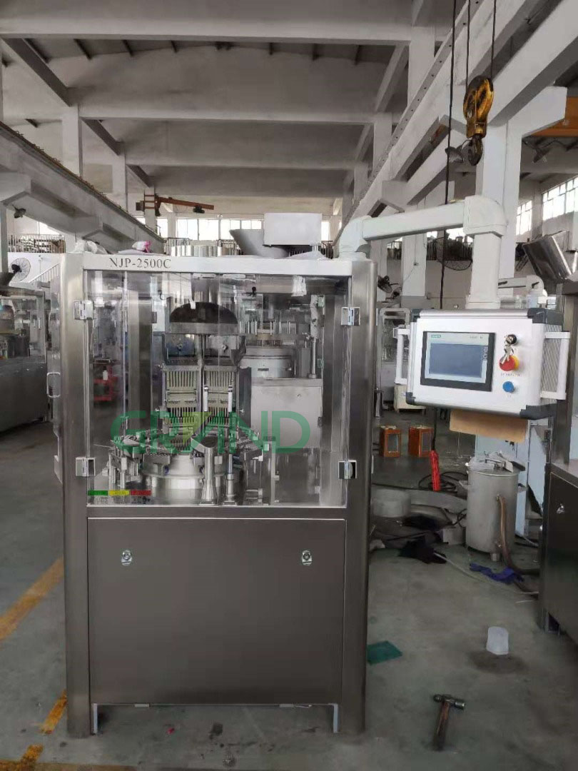 Entretien de la machine à remplir de capsule
