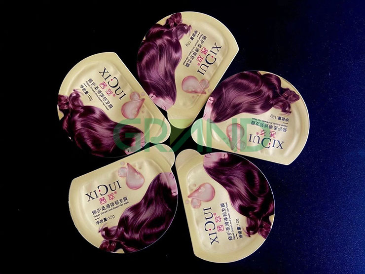 Produits de soins capillaires et emballages